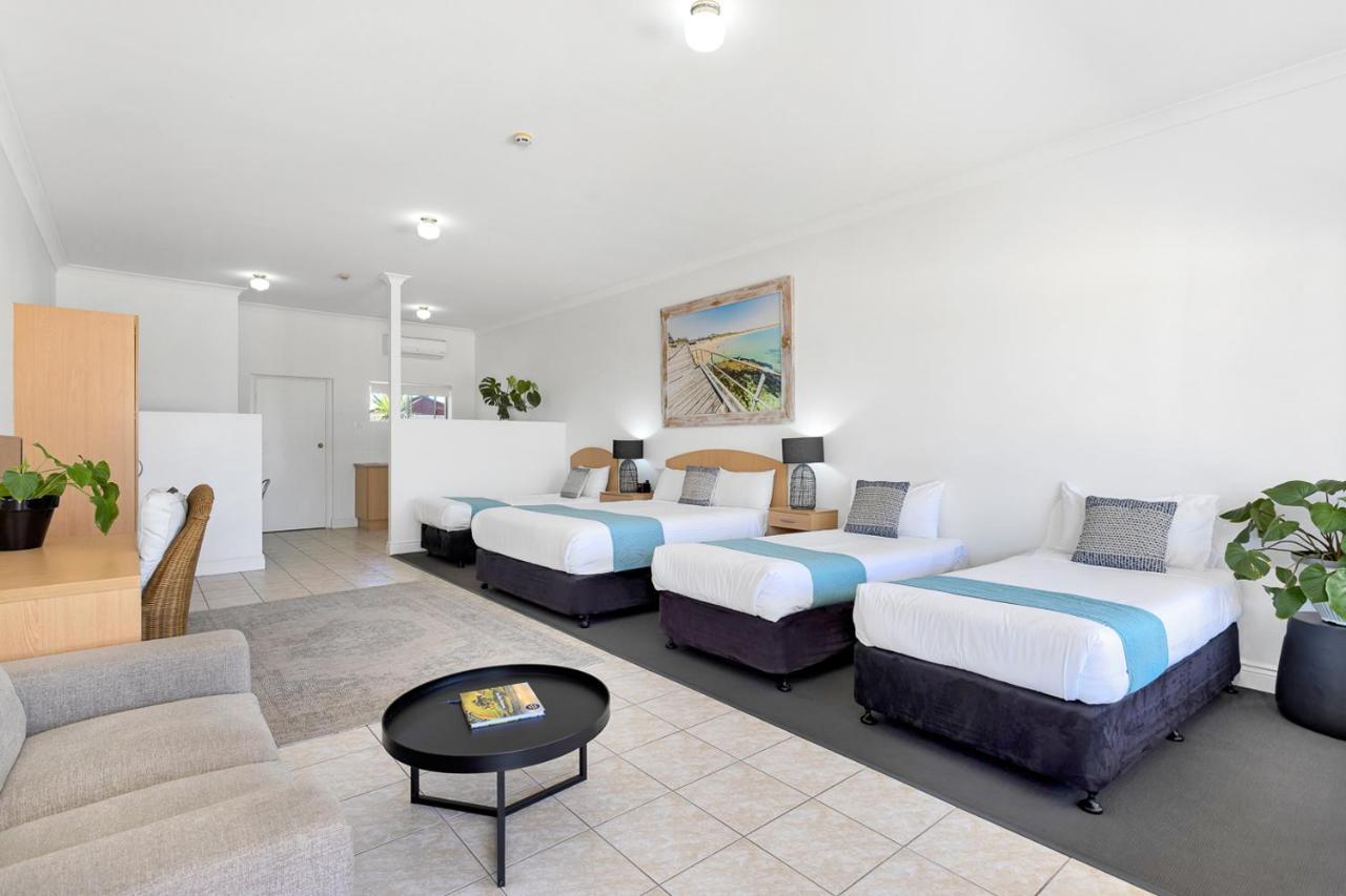 Coast Motel And Apartments Port Noarlunga Kültér fotó